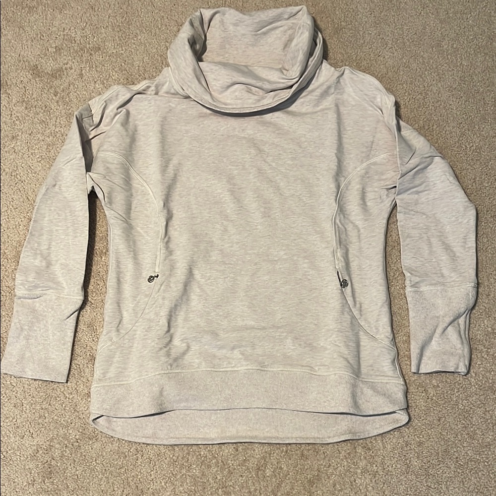 Lululemon Athletica sweatshirt